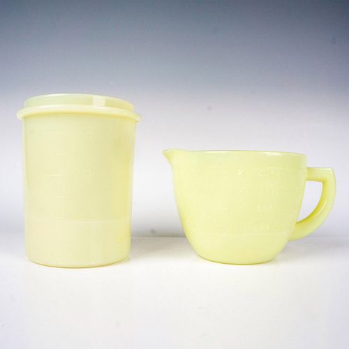 2PC VINTAGE GLASS MEASURING
