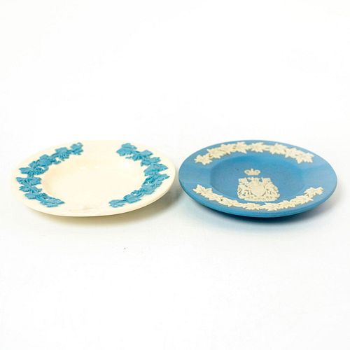 2PC WEDGWOOD MINIATURE PLATESOne