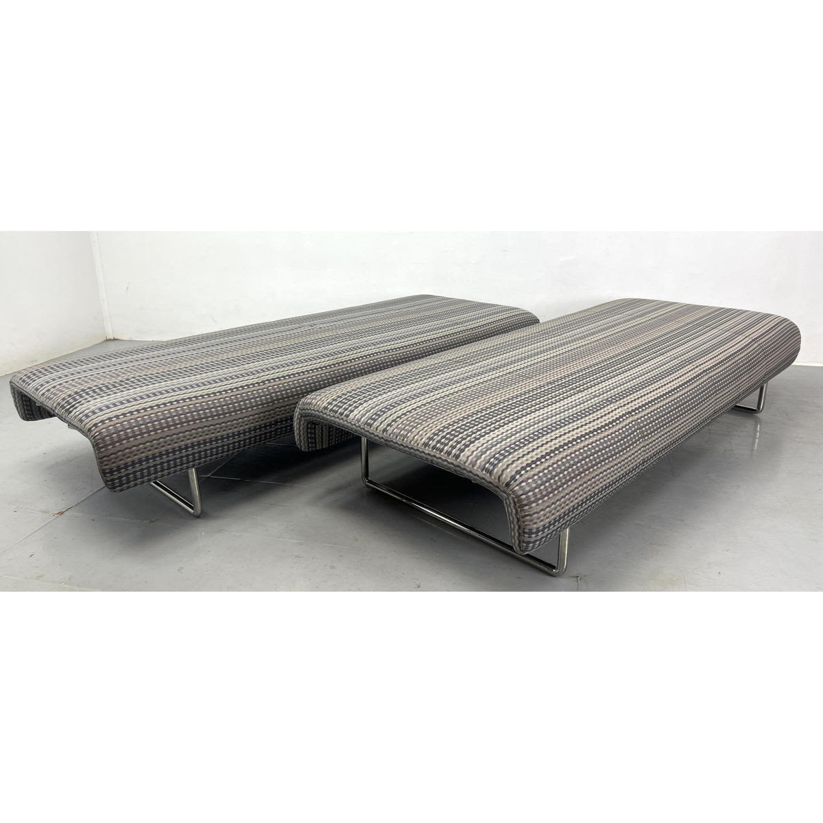 2pcs B and B Italia Connecting