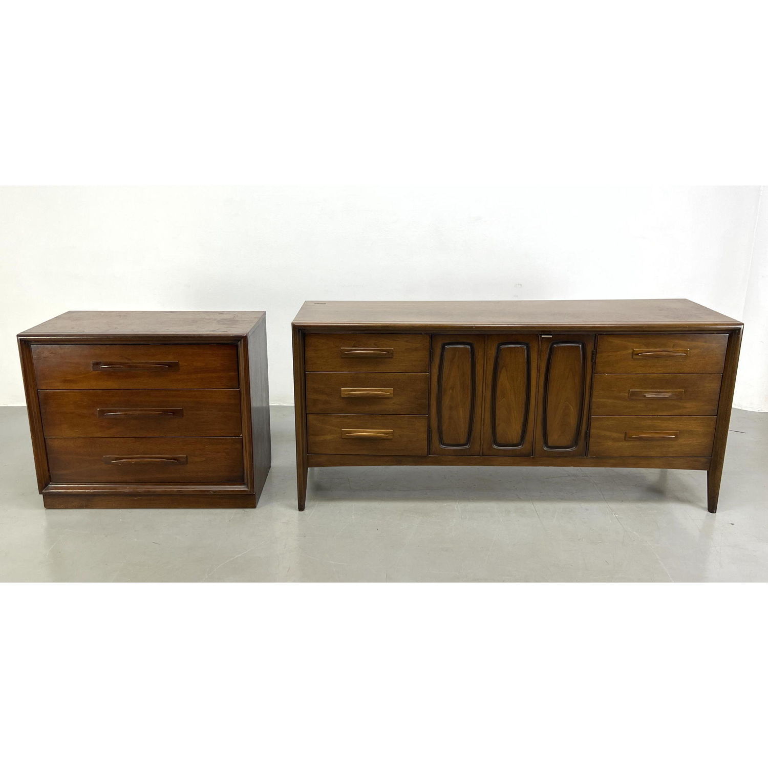 2pcs Broyhill Emphasis Credenza.