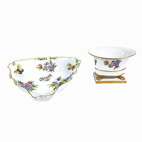 2PCS HEREND "QUEEN VICTORIA"
