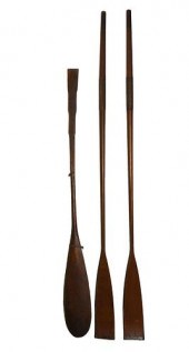 3 ANTIQUE OARSLot 3 antique wo