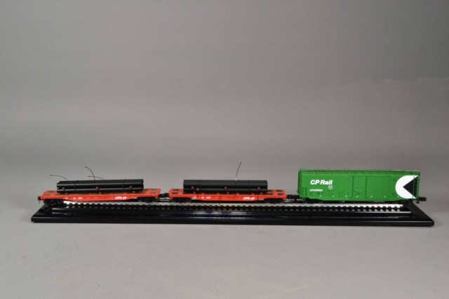 (3) ATLAS O SCALE MODEL TRAIN