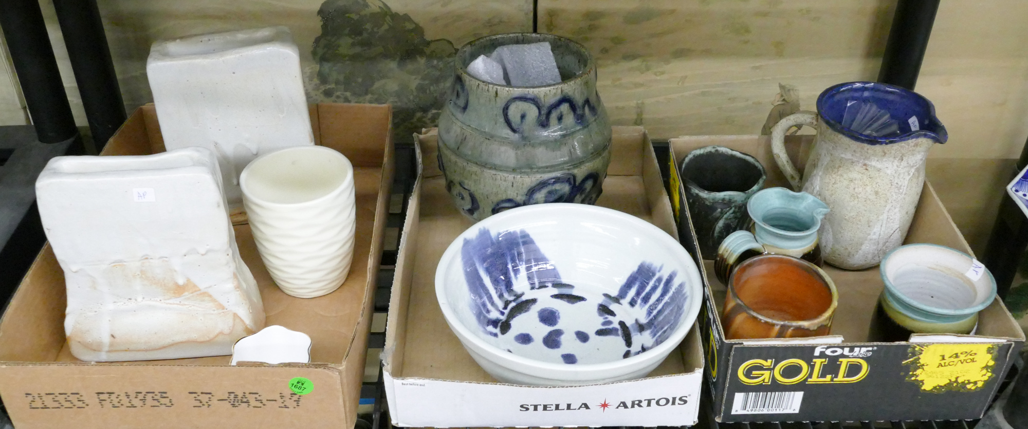 3 Boxes Studio Pottery