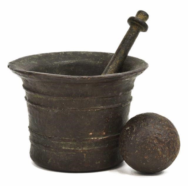 (3) BRONZE MORTAR & PESTLE, IRON