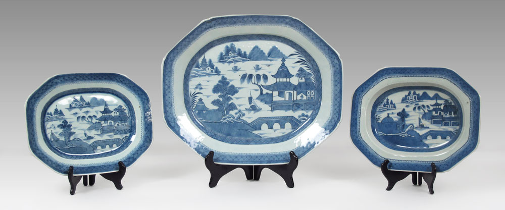 3 CANTON BLUE AND WHITE OCTAGONAL