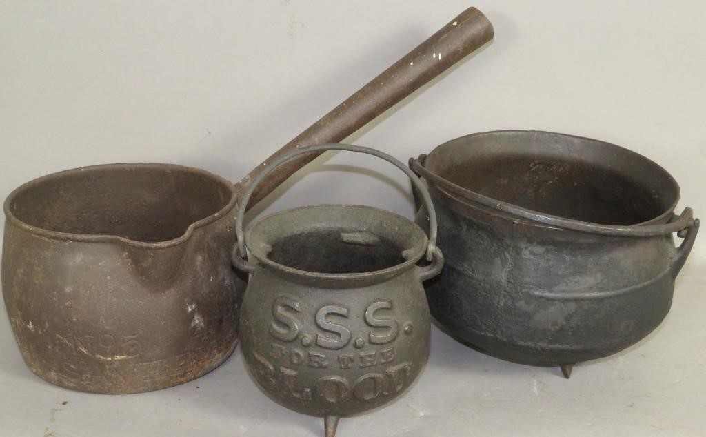 3 CAST IRON POTSca. 1800-1900;