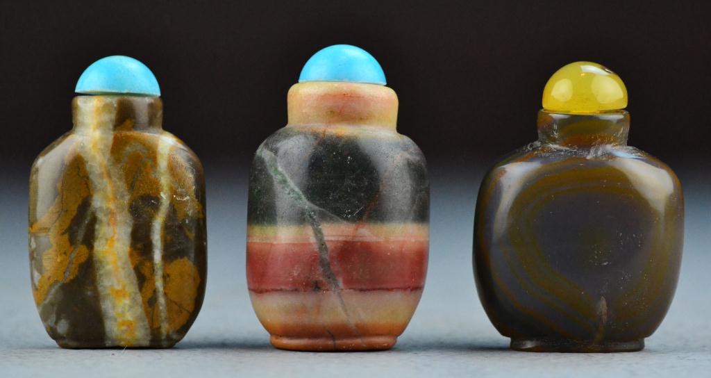 (3) Chinese Agate Snuff BottlesTo