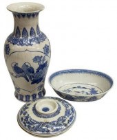 (3) CHINESE BLUE & WHITE PORCE