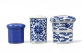 3 CHINESE PORCEALIN SCROLL STO