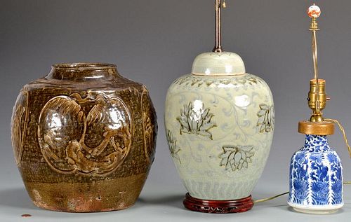 3 CHINESE PORCELAIN ITEMS, INCL.