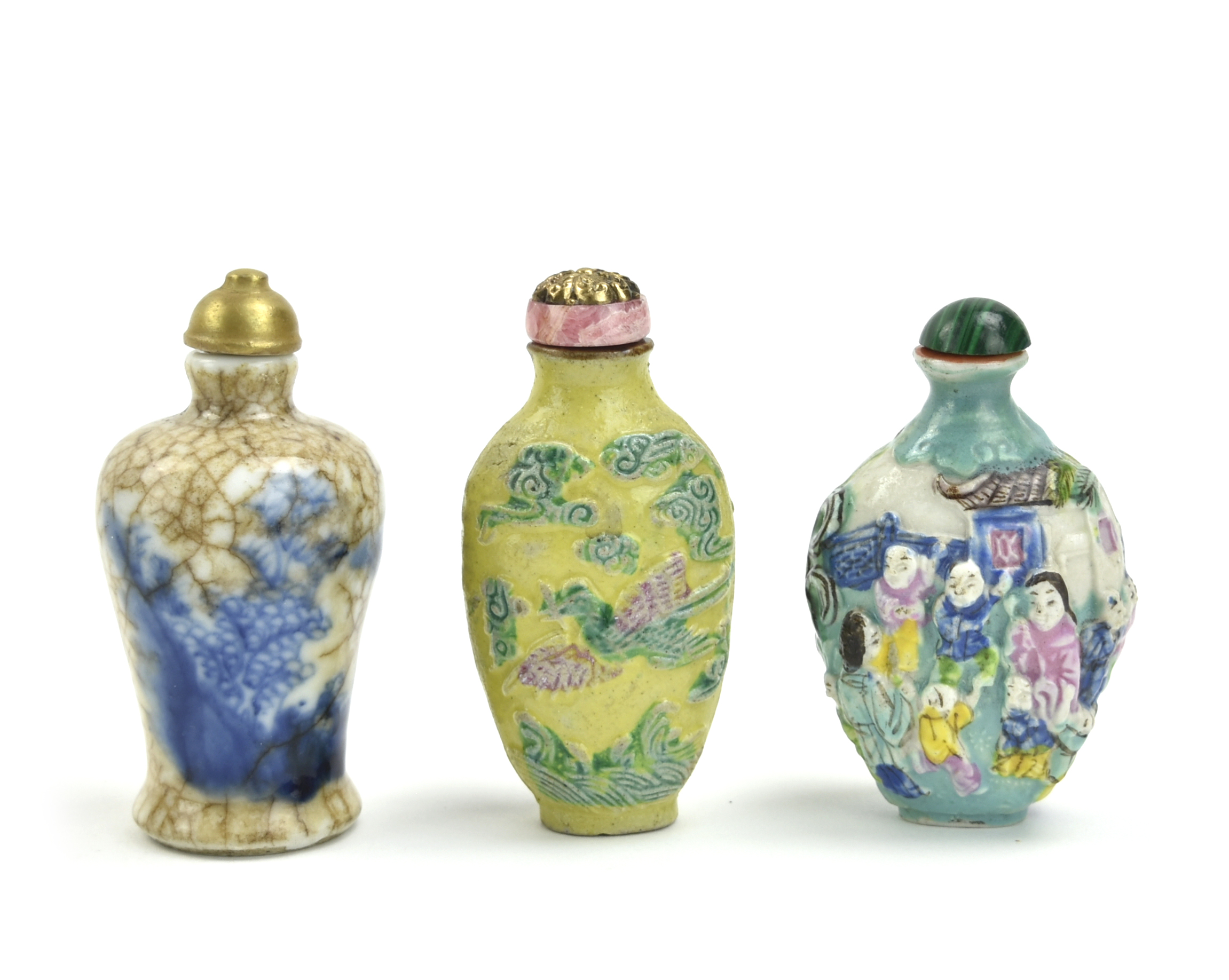 3 CHINESE PORCELAIN SNUFF