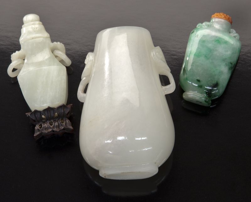 (3) Chinese Qing carved jade and