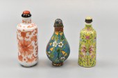 3 CHINESE SNUFF BOTTLE,PORCELA