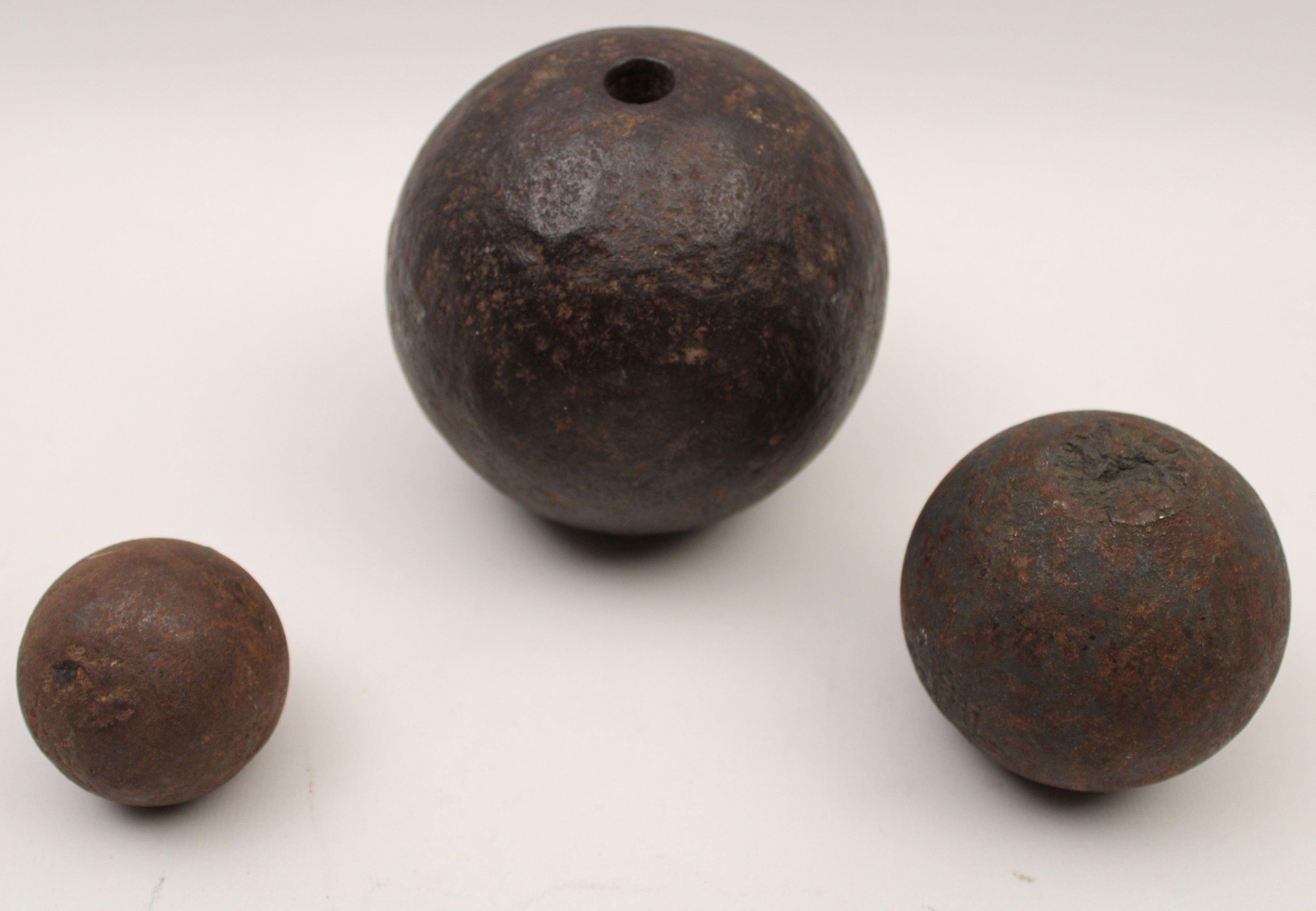 3 CIVIL WAR IRON CANNON BALLS 3