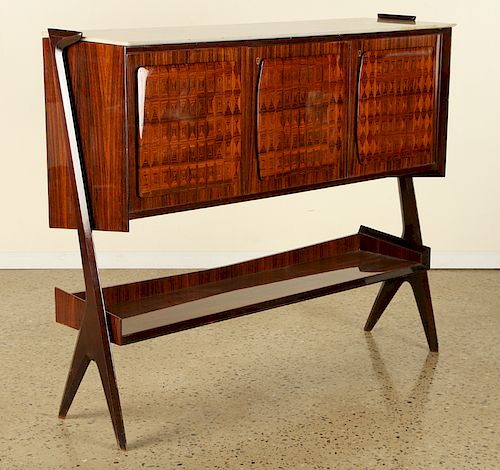3 DOOR ITALIAN ROSEWOOD ONYX TOP