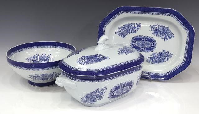 (3) ENGLISH SPODE 'FITZHUGH BLUE'