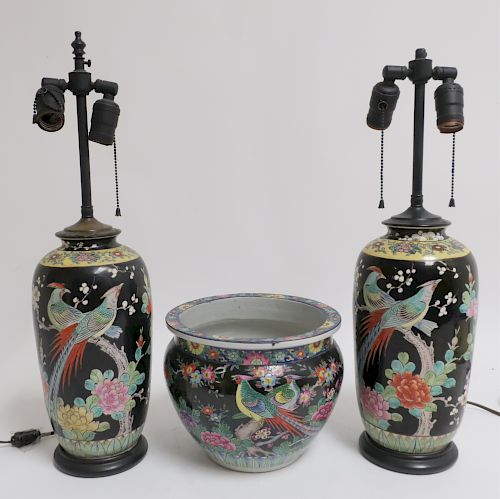 (3) FAMILLE NOIRE PORCELAINSPair of