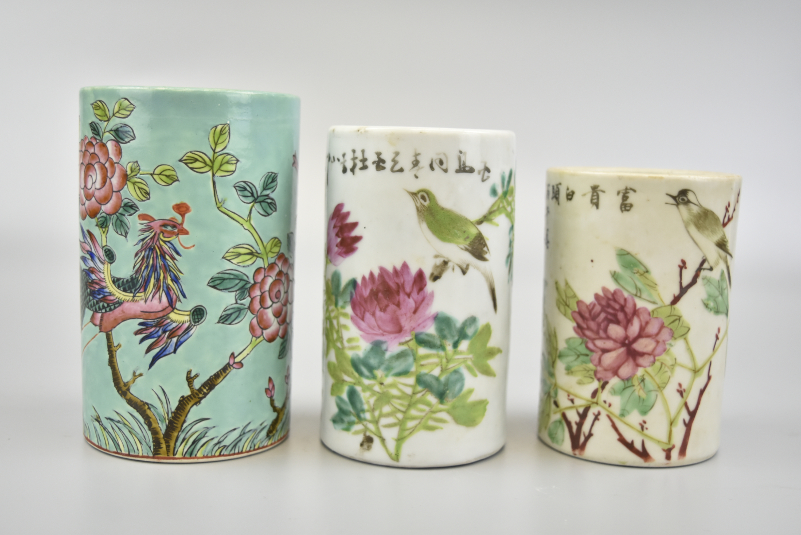 3 FAMILLE ROSE PORCELAIN