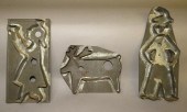 3 FIGURAL TIN COOKIE CUTTERSca