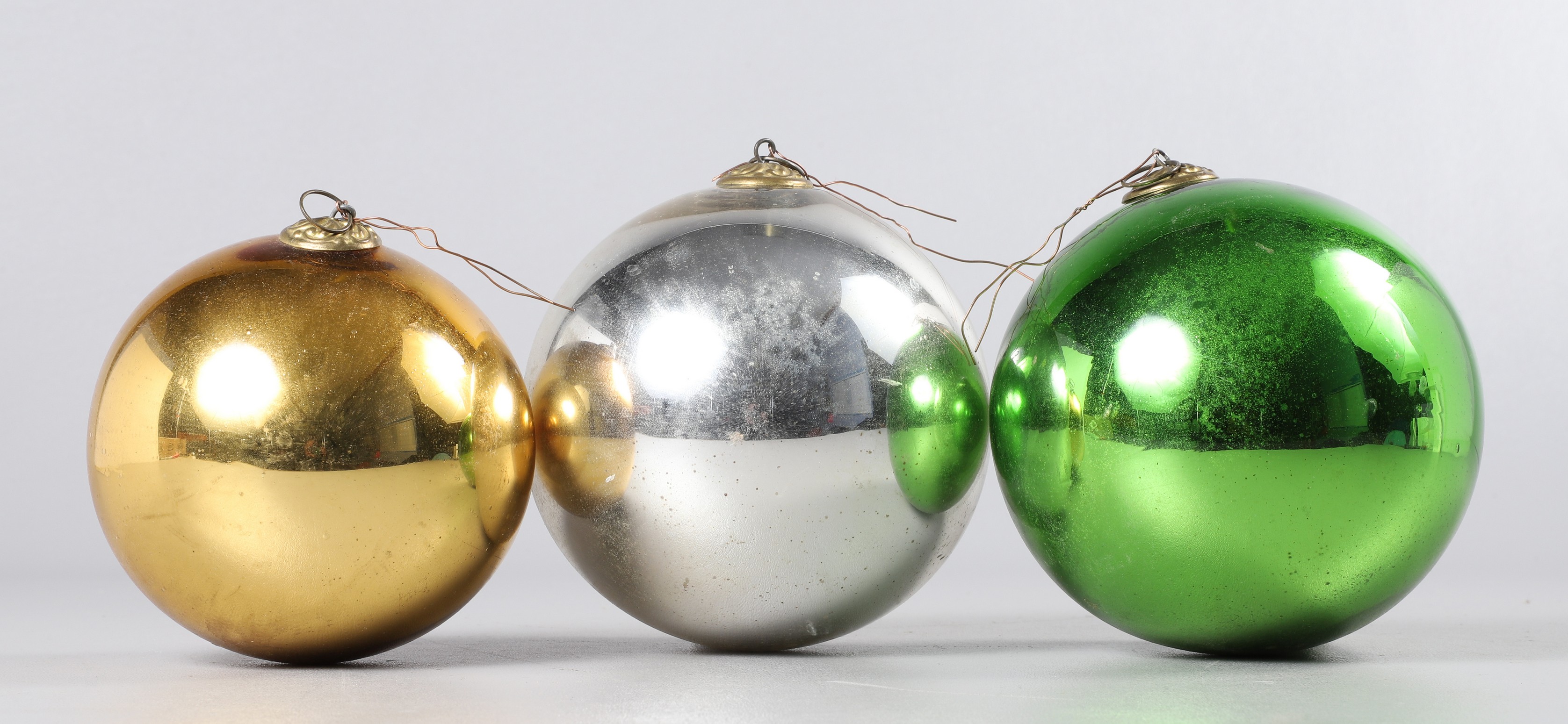 (3) Glass kugels, c/o green (5"
