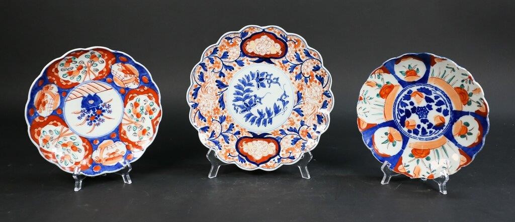 3 IMARI JAPANESE PORCELAIN