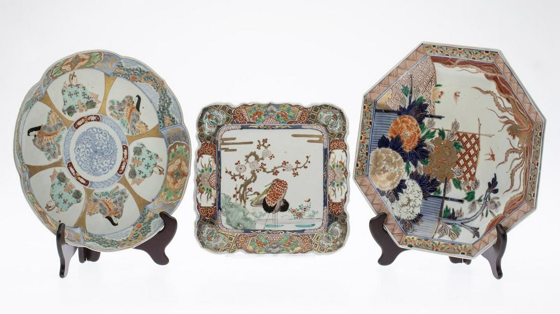 3 JAPANESE PORCELAIN CHARGERS3