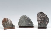 3 JAPANESE VIEWING STONES: 3 u