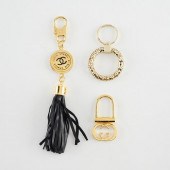 3 KEYCHAINS - GUCCI, CHANEL, W