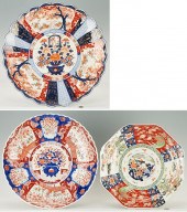 3 LARGE JAPANESE IMARI CHARGER
