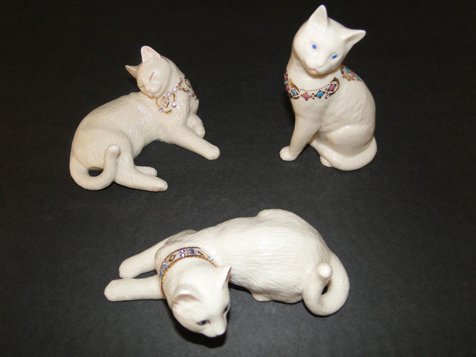 3 LENOX CATS3 Cats - with colored