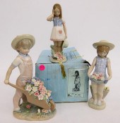 3 LLADRO PORCELAIN FIGURAL GRO