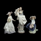 (3) Lladro porcelain figurines