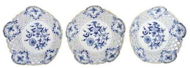 (3) MEISSEN BLUE ONION