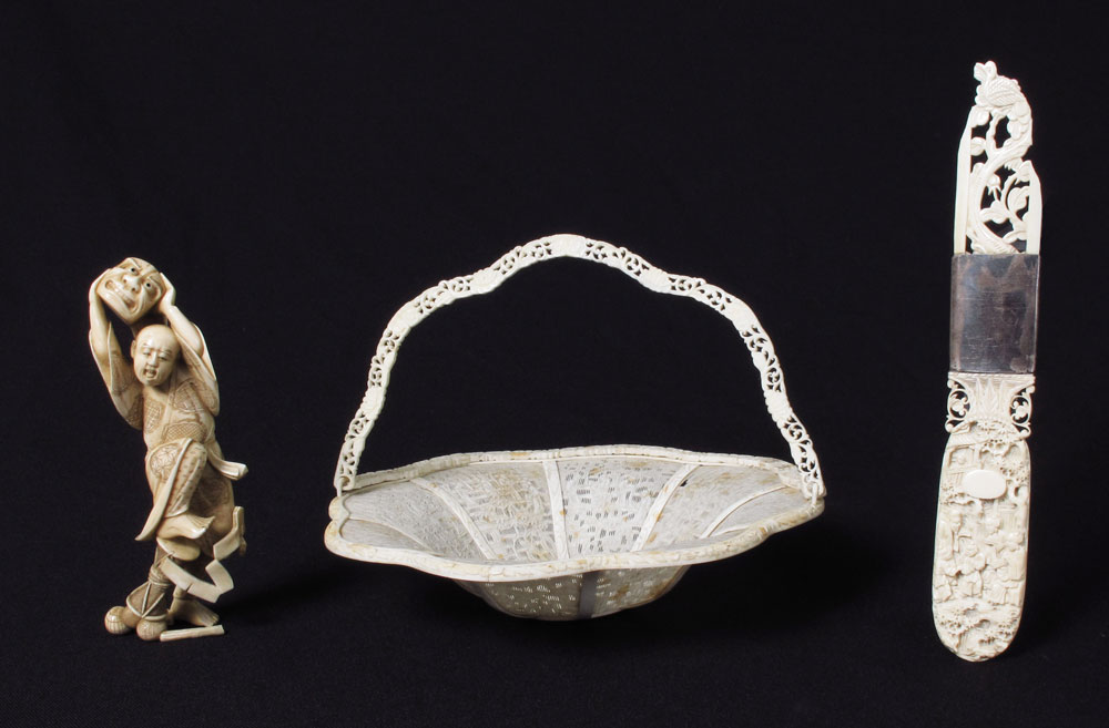 3 PC COLLECTION OF CARVED IVORY