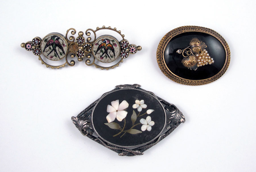3 PC INTARSIA VICTORIAN BROOCHES: