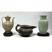 3 pc lot Chinese pottery. Prim