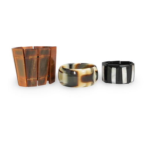(3 PC) LOT OF BRACELETSDESCRIPTION: