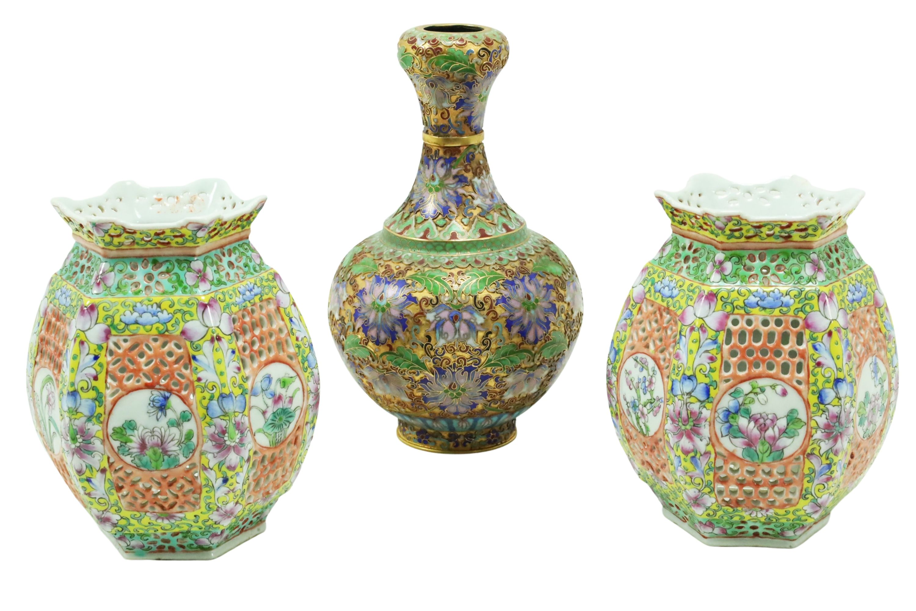 3 PC LOT OF CHINESE PORCELAIN AND