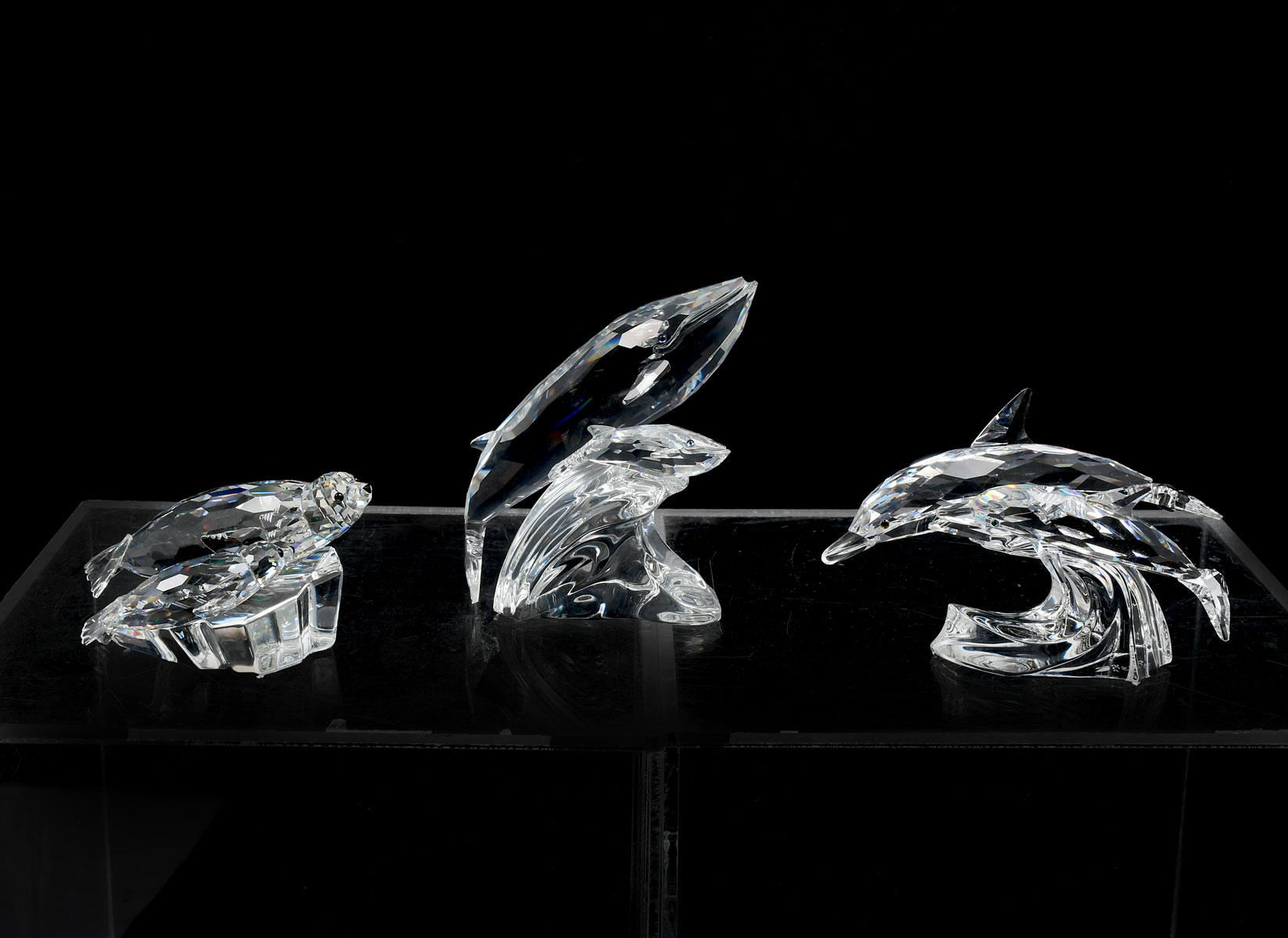 3 PC SWAROVSKI SCS - DOLPHINS,