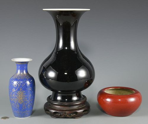 3 PCS. CHINESE PORCELAINS -
