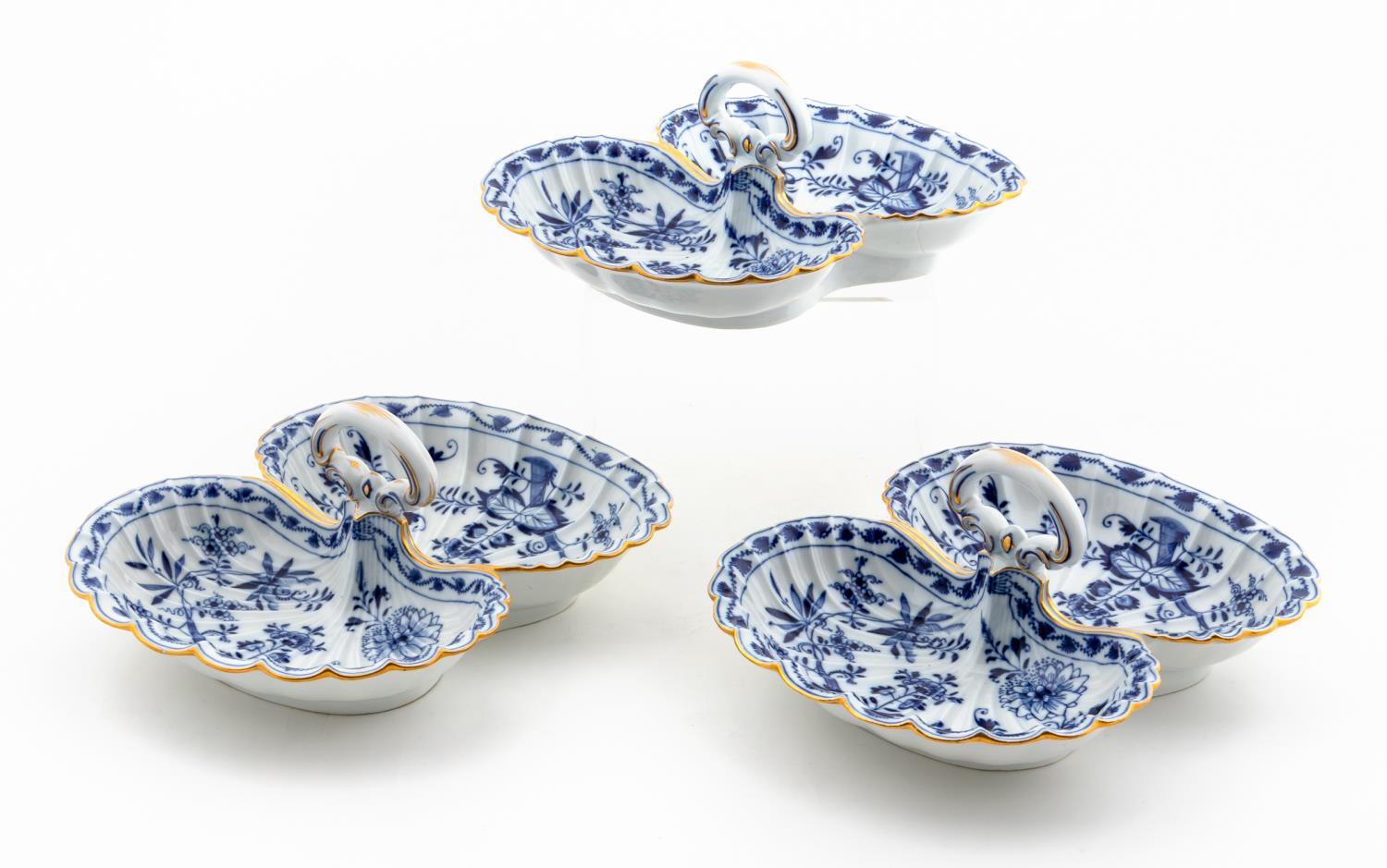 3 PCS, MEISSEN BLUE ONION SERVING