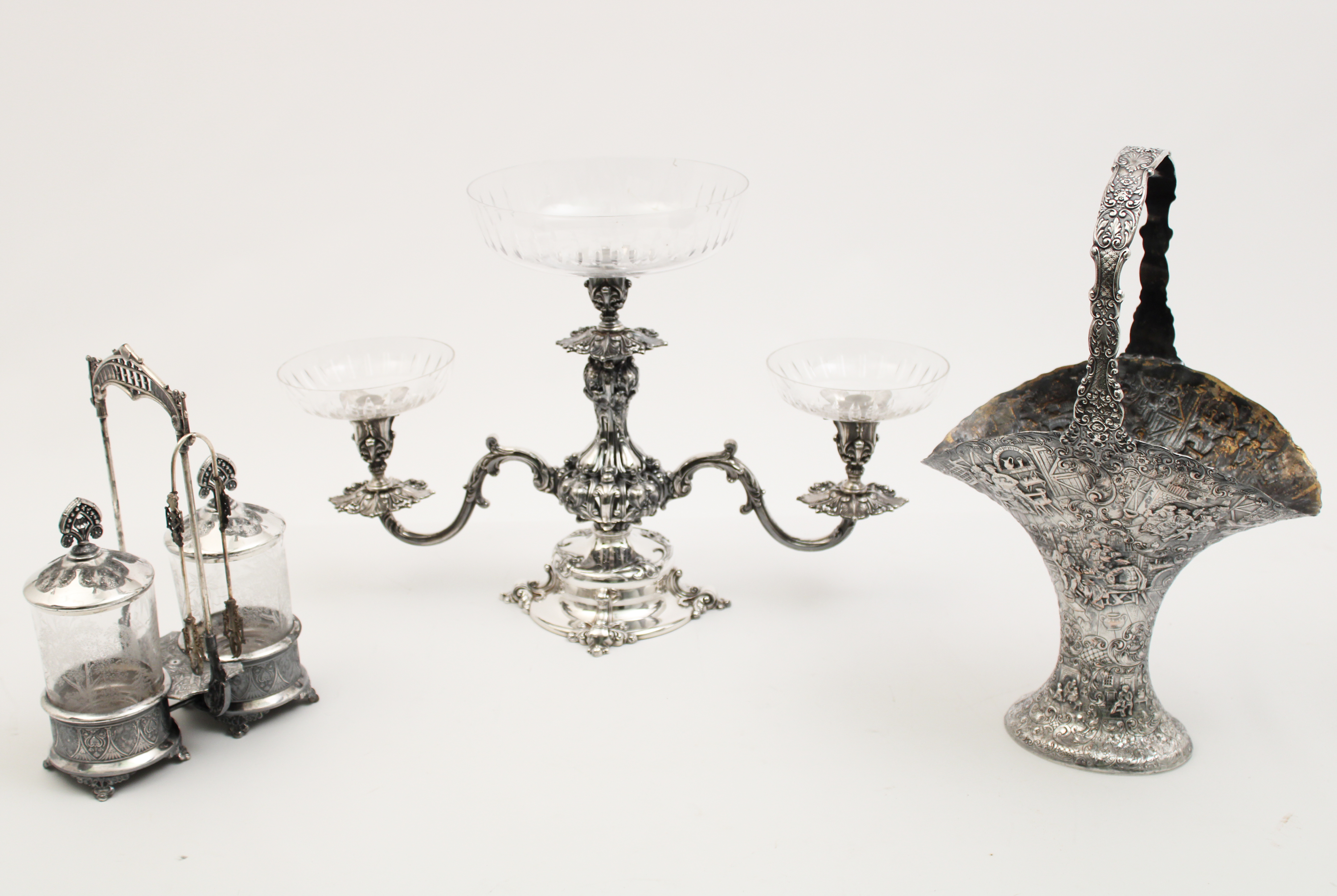 3 PCS OF SILVER PLATE INCL. REED