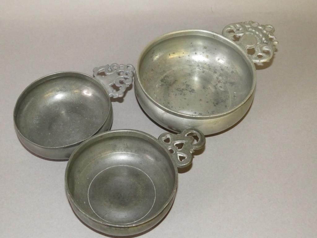 3 PEWTER PORRINGERSca. early 19th &