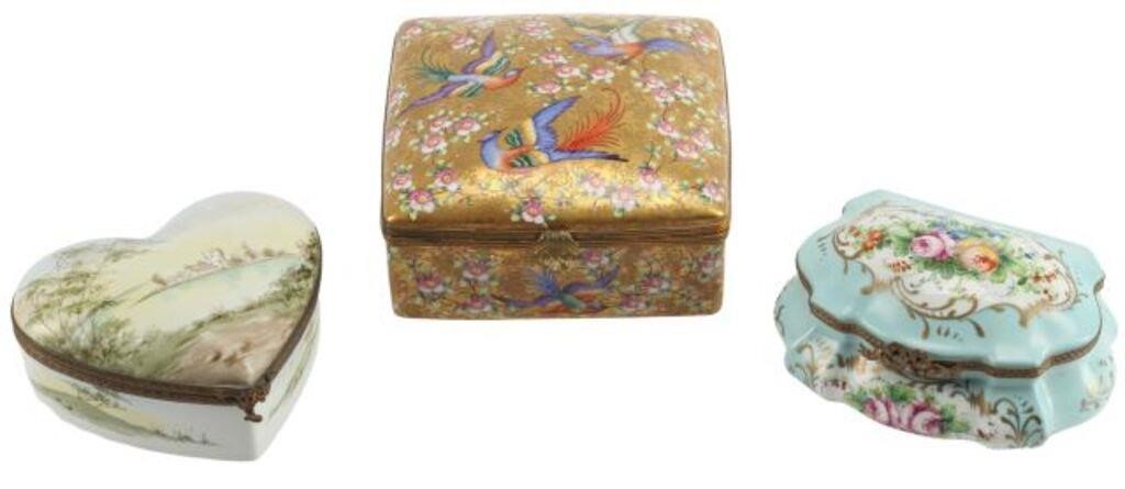 (3) PORCELAIN TRINKET BOXES(lot