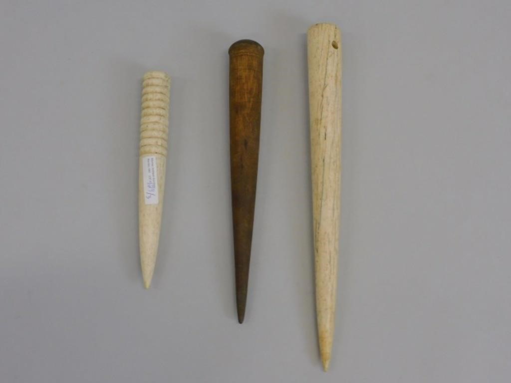 (3) SAILOR MADE FIDS. 19TH CENTURY.
