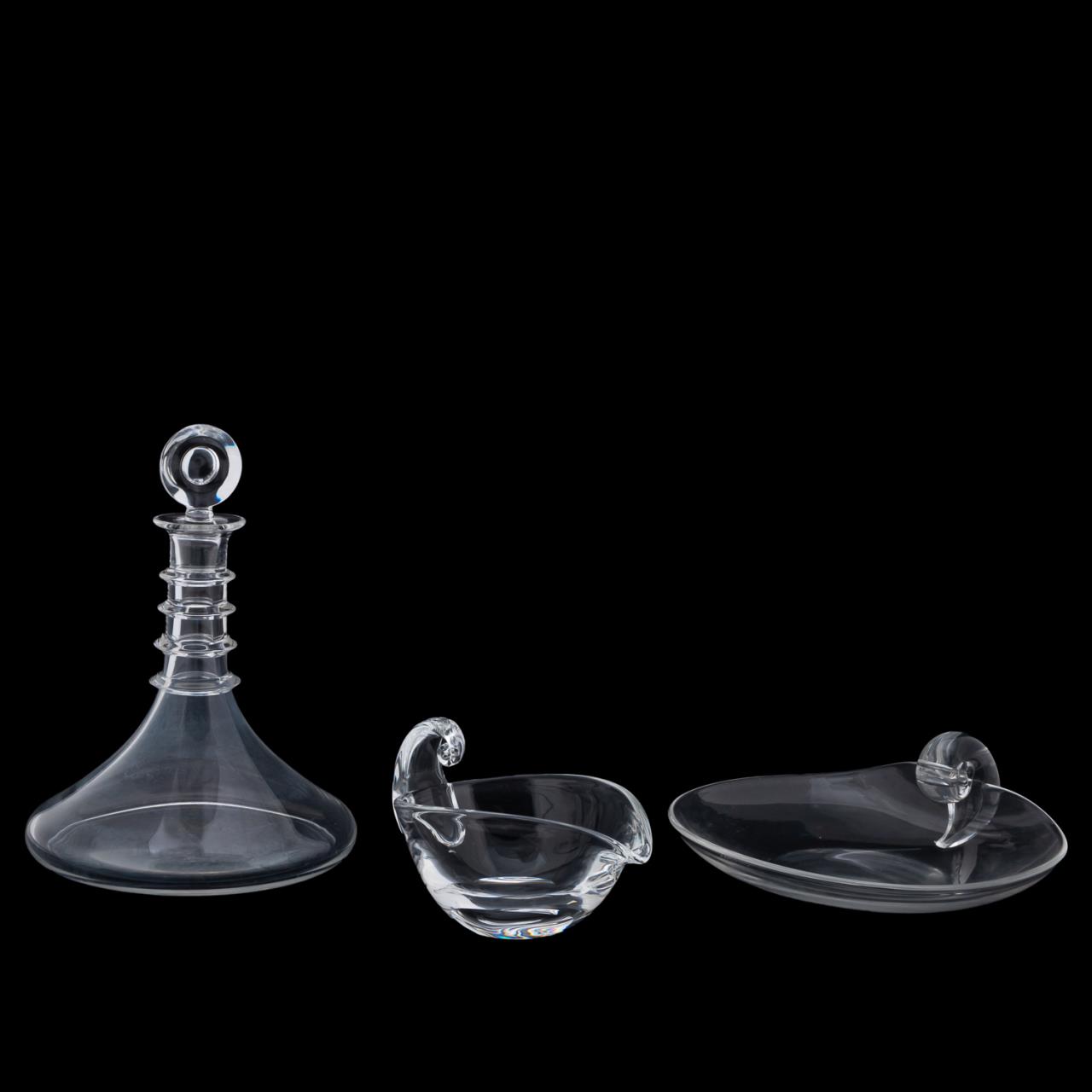 3 STEUBEN COLORLESS PIECES, 2