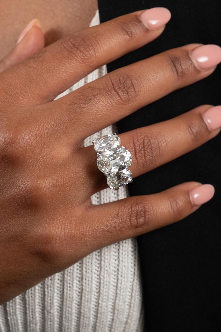 3 STONE PLATINUM & 9.51CTW