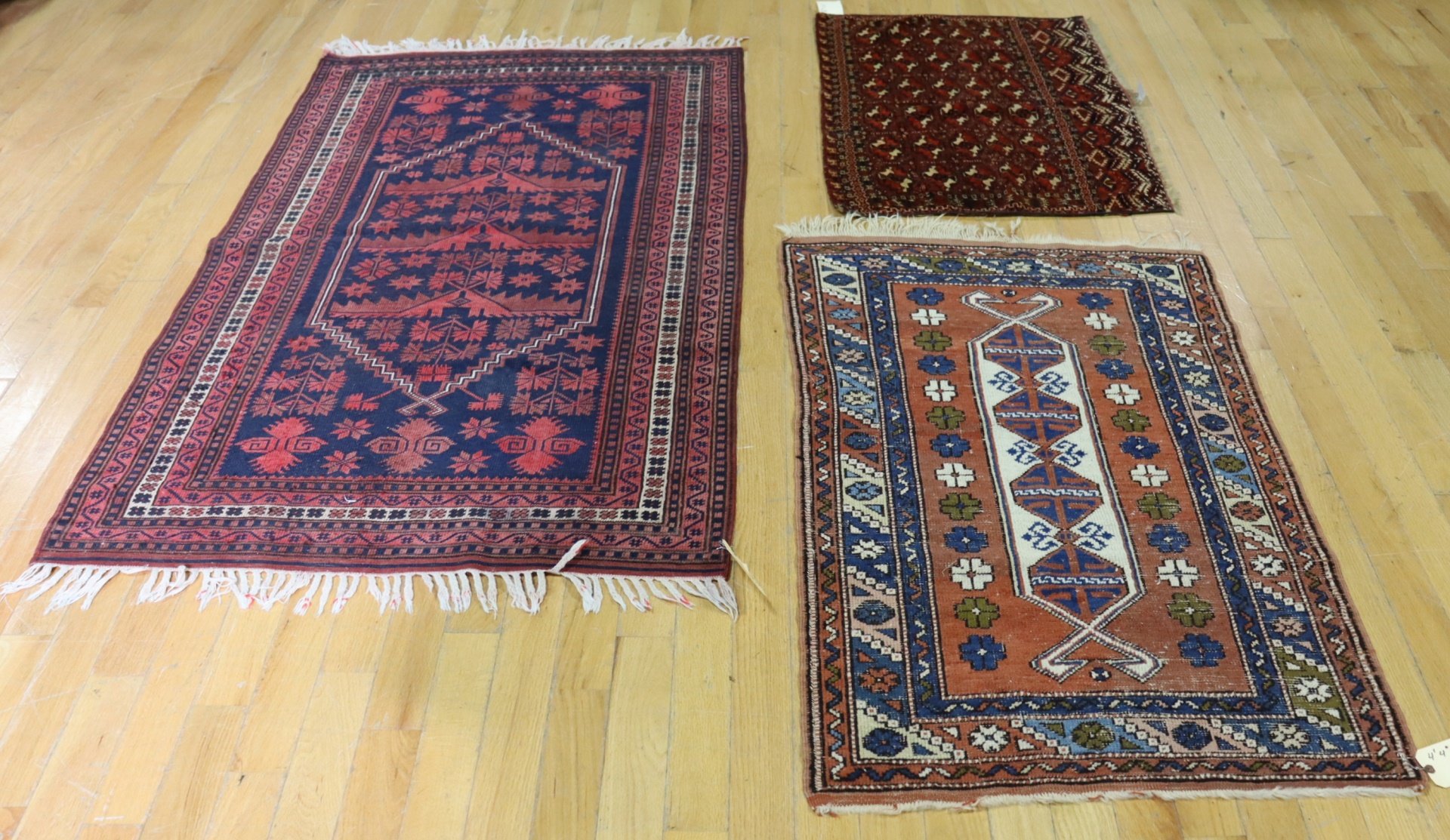 3 VINTAGE AND FINELY HAND KNOTTED