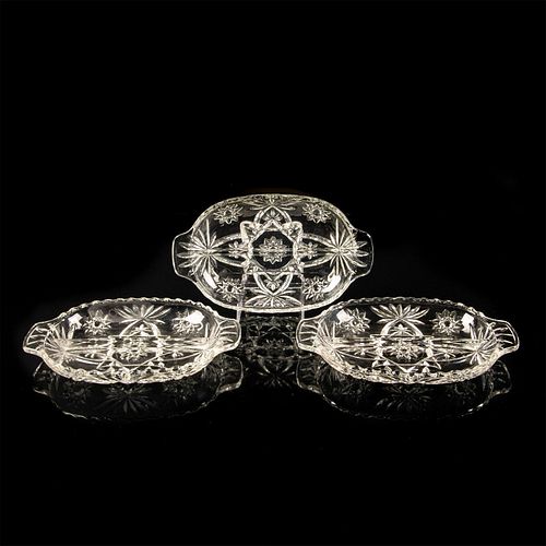 3 VINTAGE CLEAR GLASS SERVING